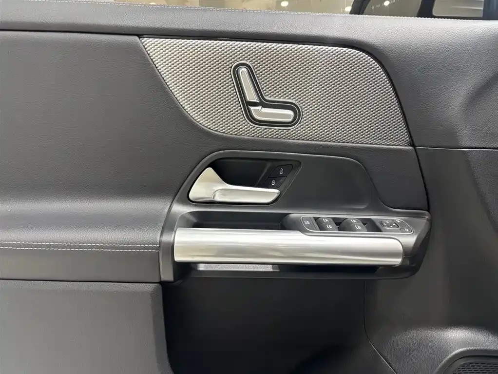 Mercedes-Benz GLA 2023 из CN, фото 8