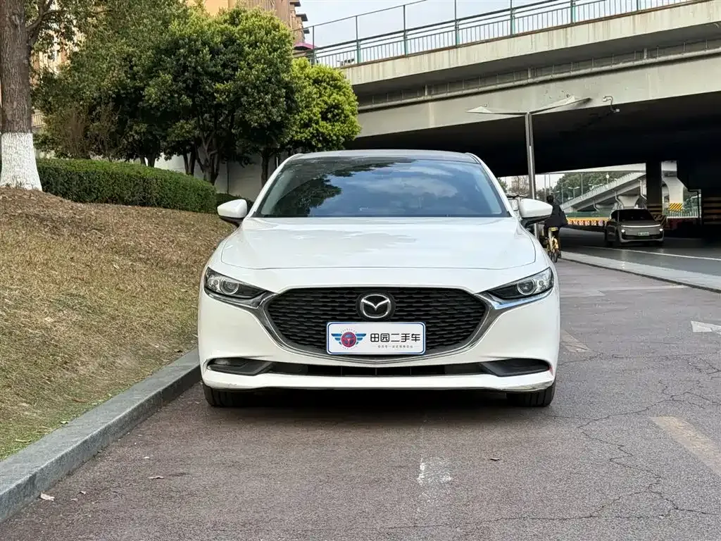 Mazda 3 Axela 2023 из CN, фото 7