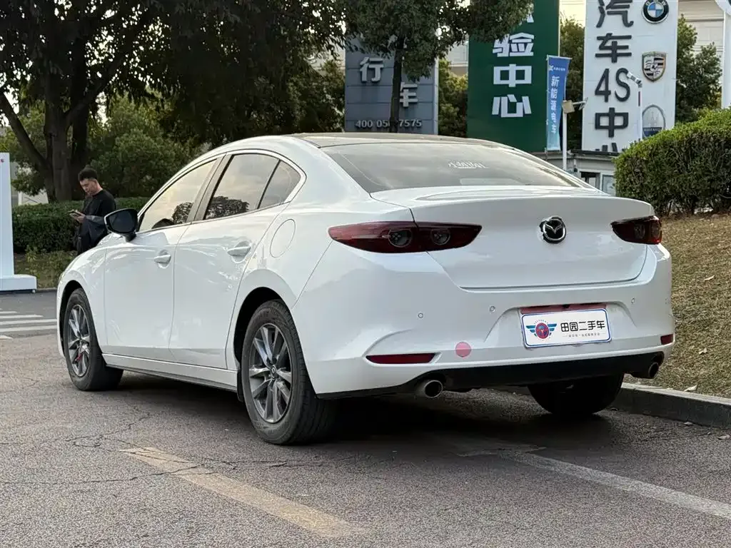 Mazda 3 Axela 2023 из CN, фото 5