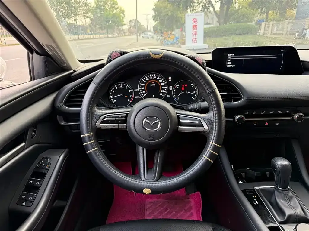 Mazda 3 Axela 2023 из CN, фото 2
