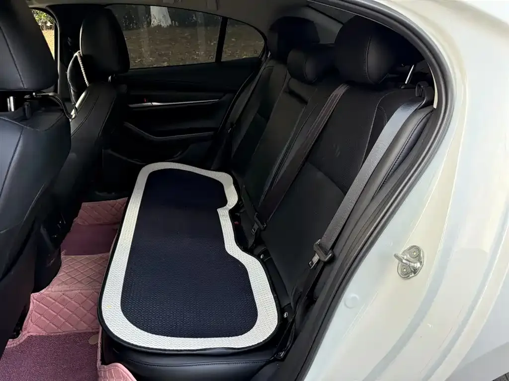 Mazda 3 Axela 2023 из CN, фото 6