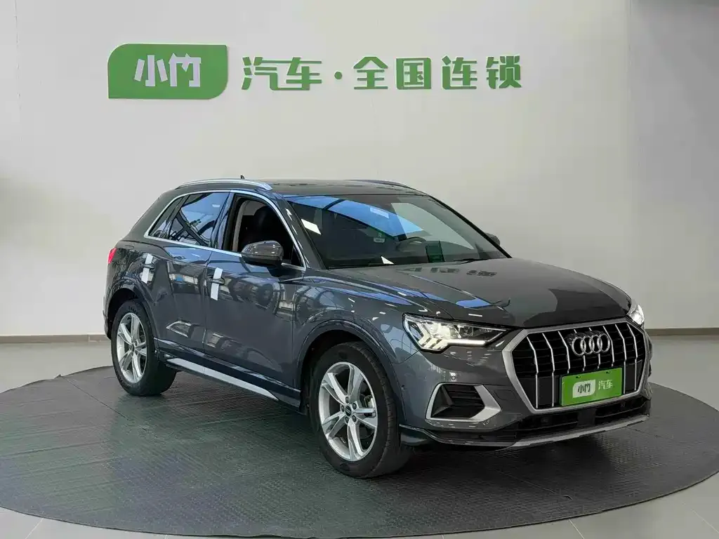 Audi Q3 — фото 10