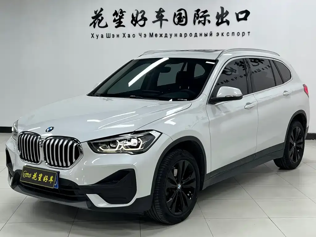 BMW X1 — фото 1