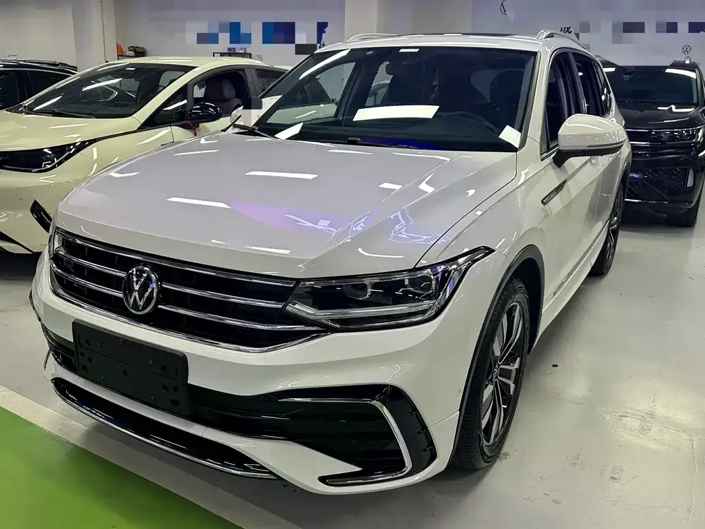 Volkswagen Tiguan L 2022 из CN, фото 1