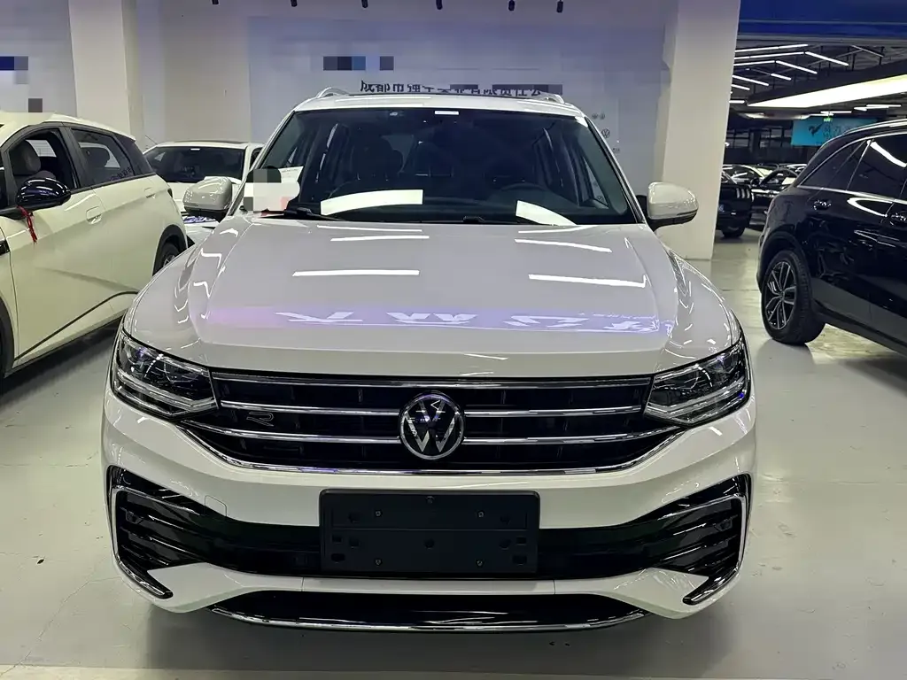 Volkswagen Tiguan L 2022 из CN, фото 5