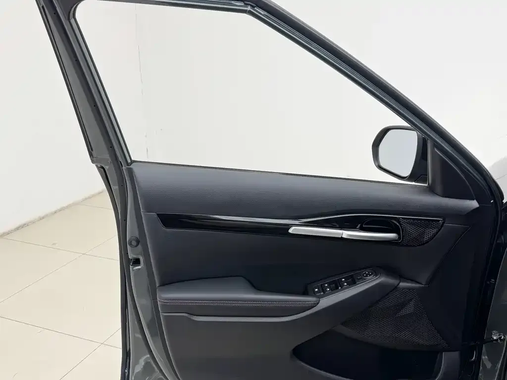 Kia Seltos 2023 из CN, фото 8