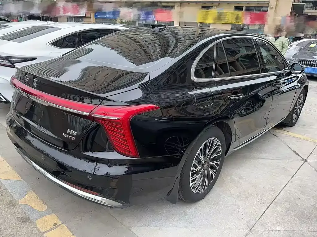 Hongqi H5 — фото 10
