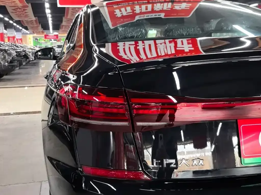 Volkswagen Passat New Energy — фото 7