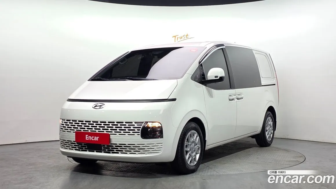 Hyundai Staria 2022 из KR, фото 1