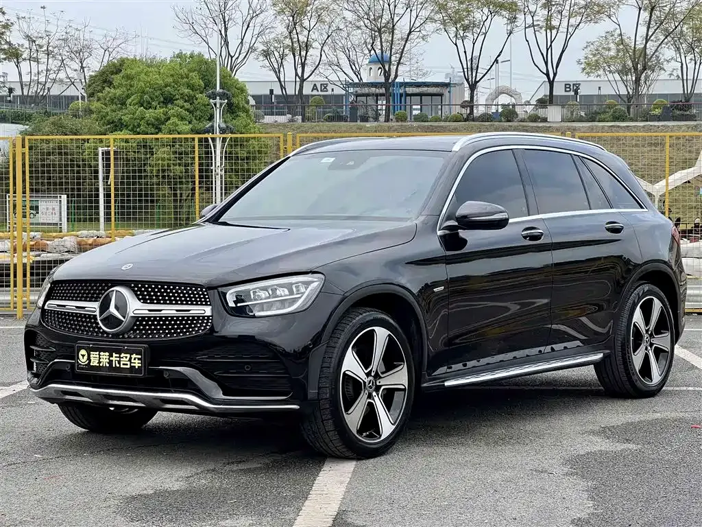 Mercedes-Benz GLC — фото 1