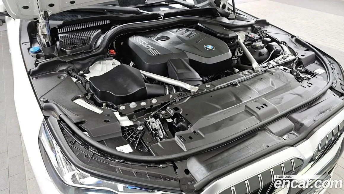 BMW 5-Series 2024 из KR, фото 10