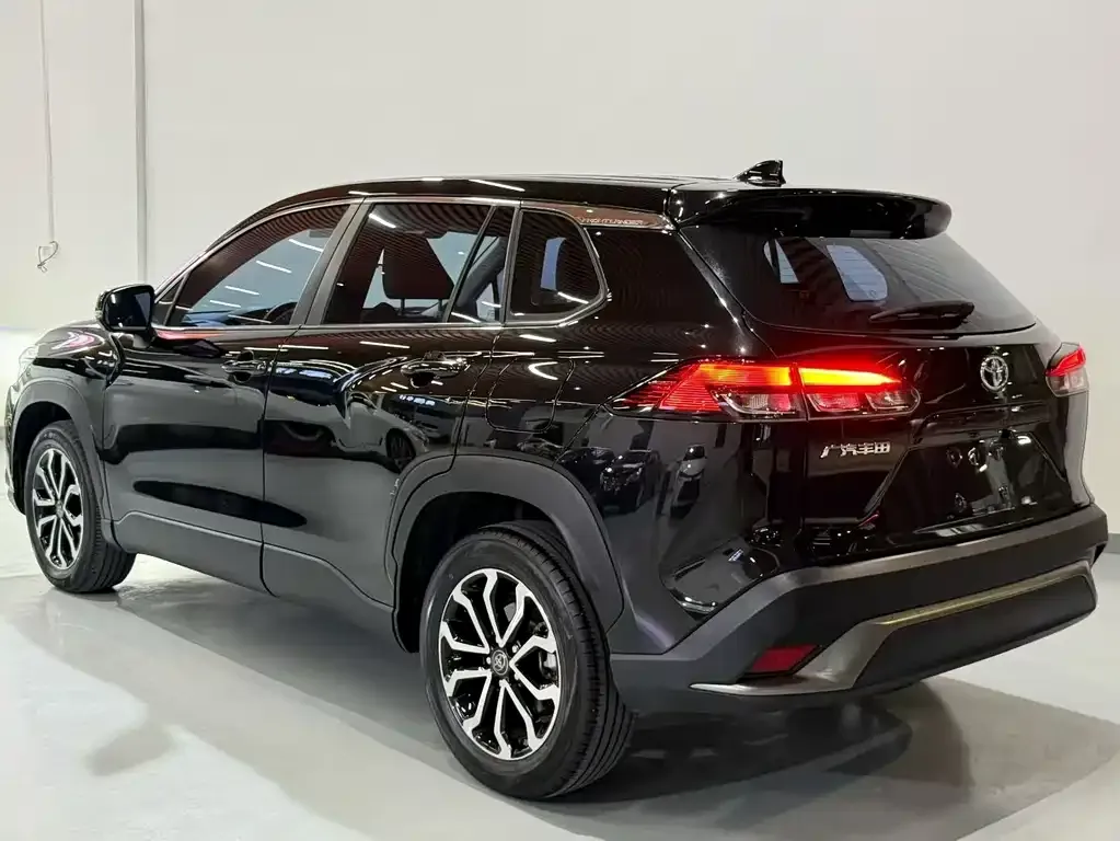 Toyota Frontlander 2023 из CN, фото 4