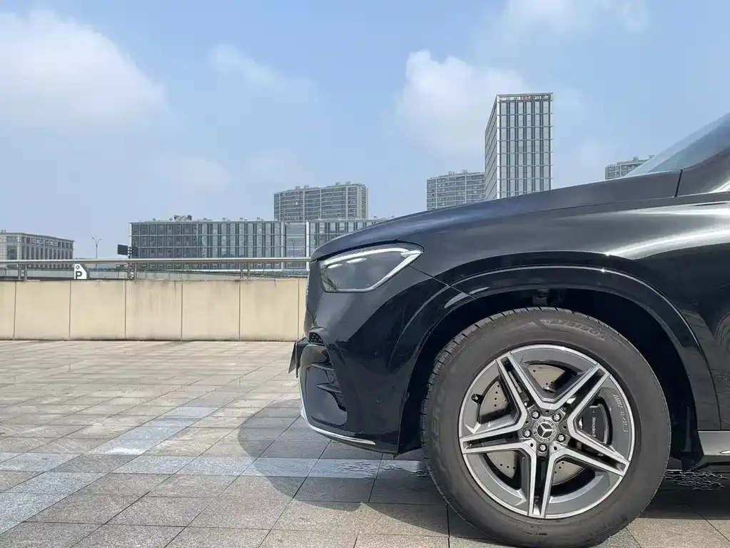Mercedes-Benz GLE — фото 7