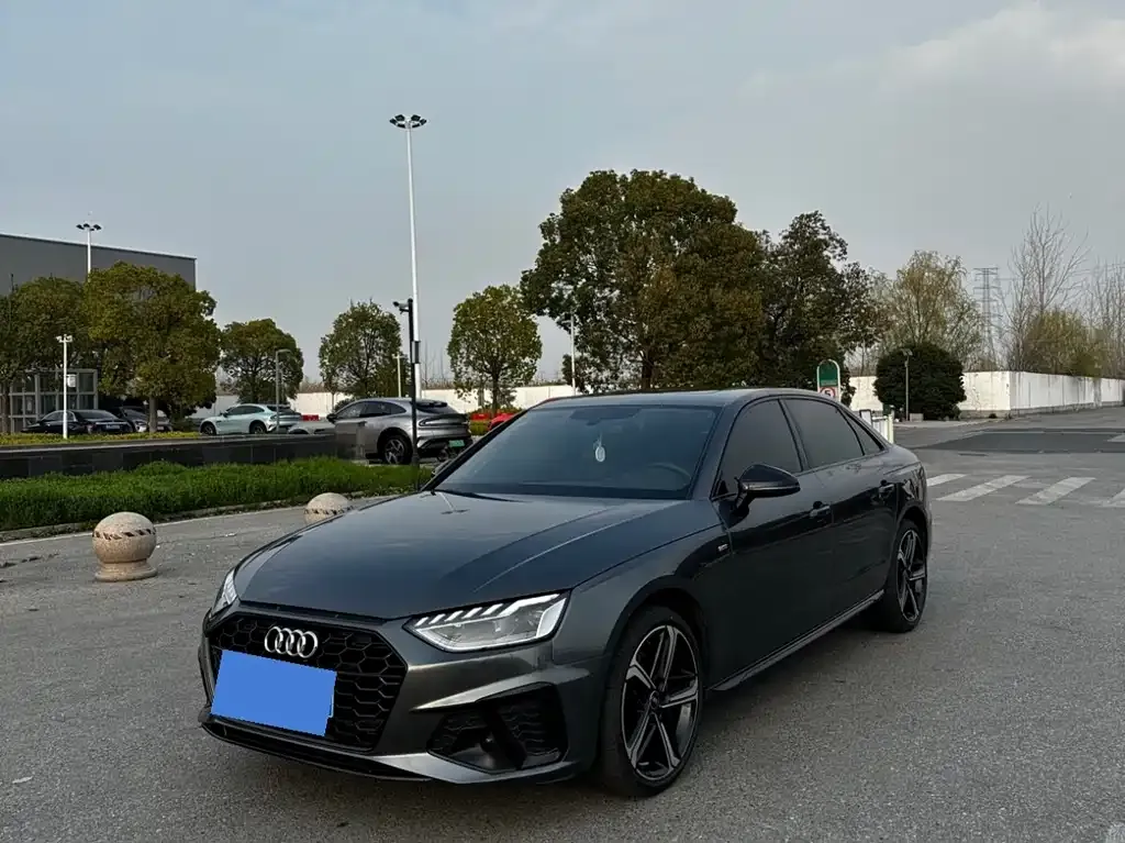 Audi A4L 2024 из CN, фото 1