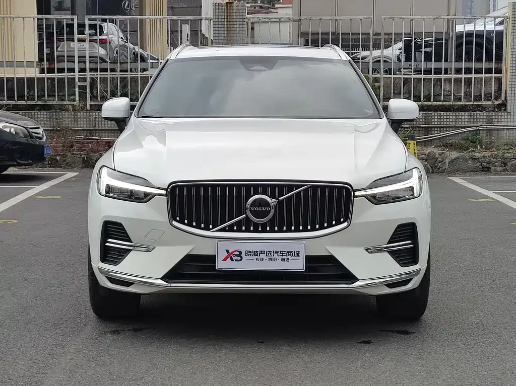 Volvo XC60 2023 из CN, фото 8