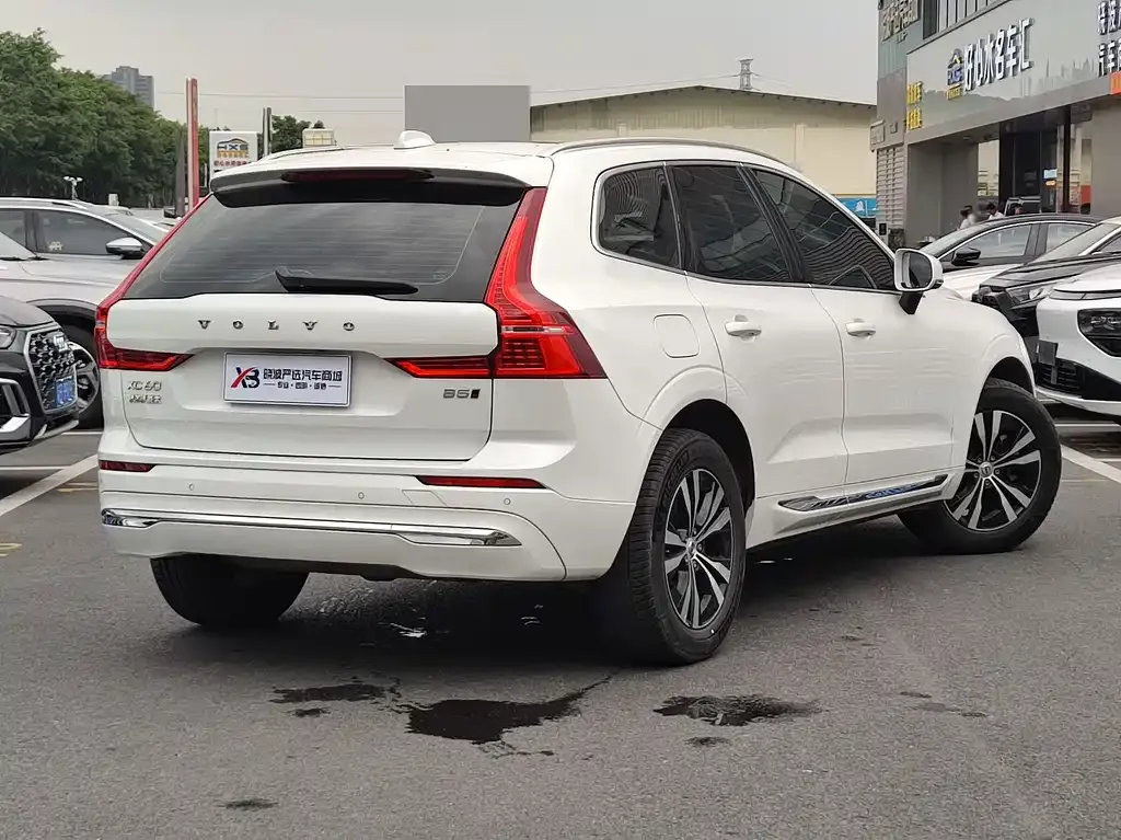 Volvo XC60 2023 из CN, фото 3