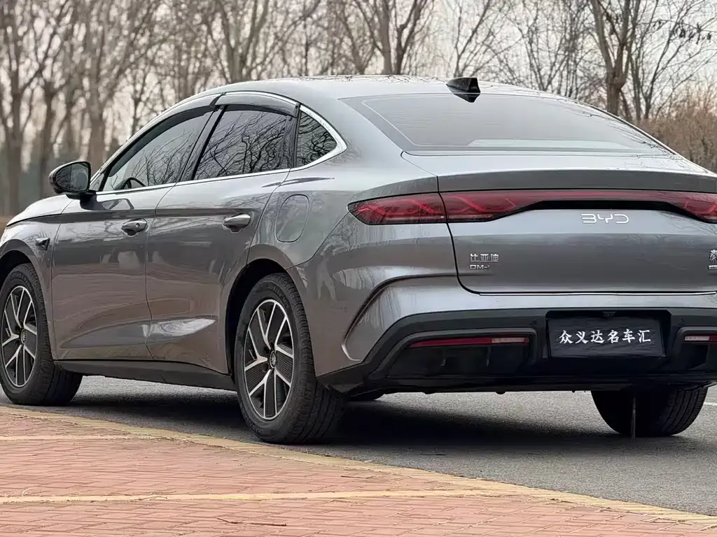 BYD Qin L — фото 9