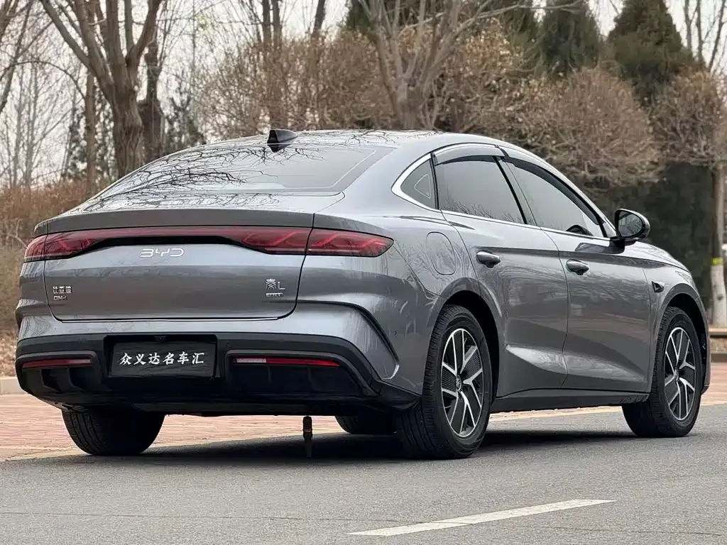 BYD Qin L — фото 7