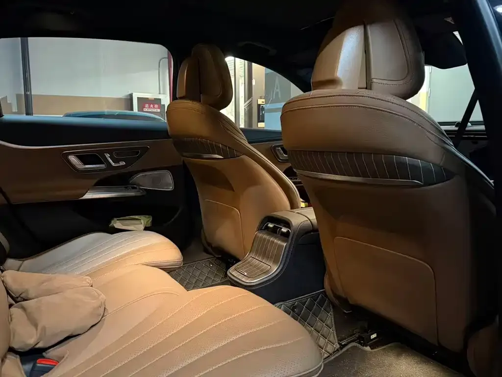 Mercedes-Benz E-Class 2024 из CN, фото 4