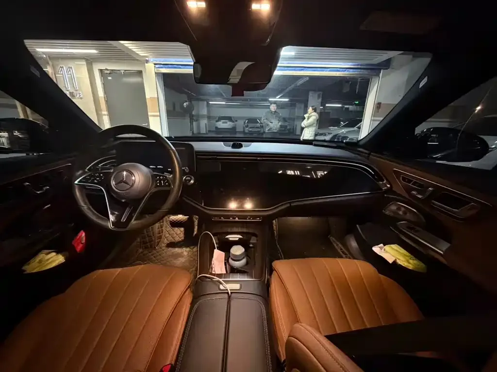 Mercedes-Benz E-Class 2024 из CN, фото 10