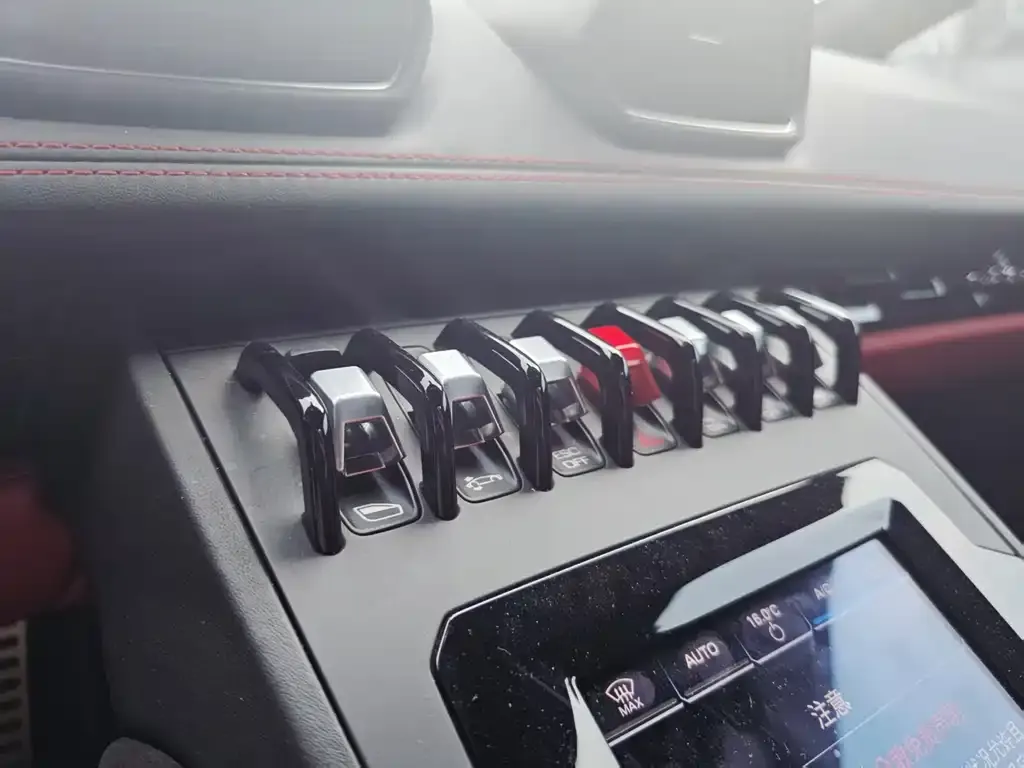 Lamborghini Huracan 2021 из CN, фото 2