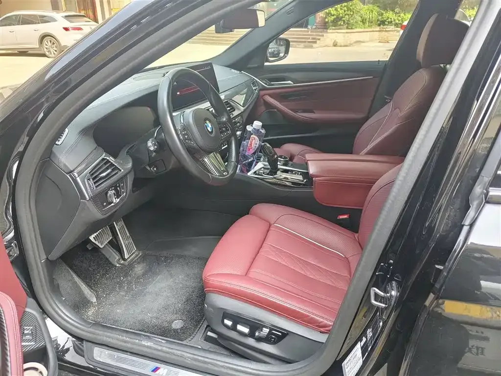 BMW 5 Series 2022 из CN, фото 6
