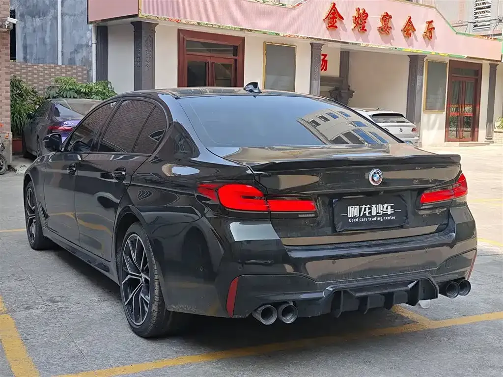 BMW 5 Series 2022 из CN, фото 4
