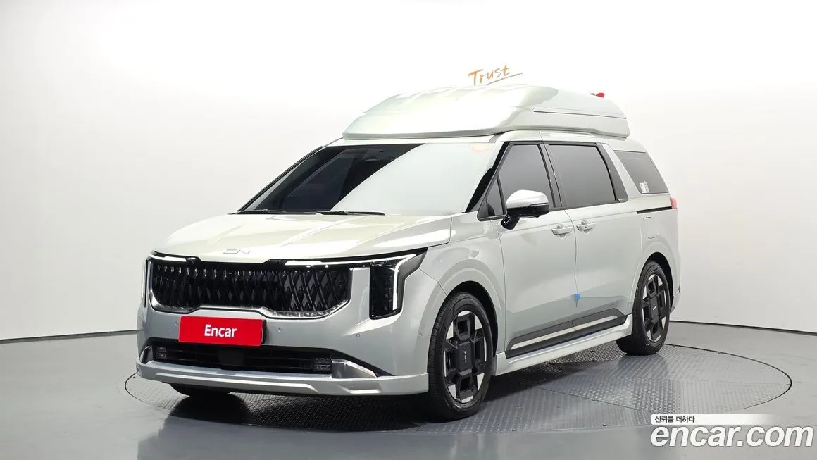 Kia Carnival — фото 1