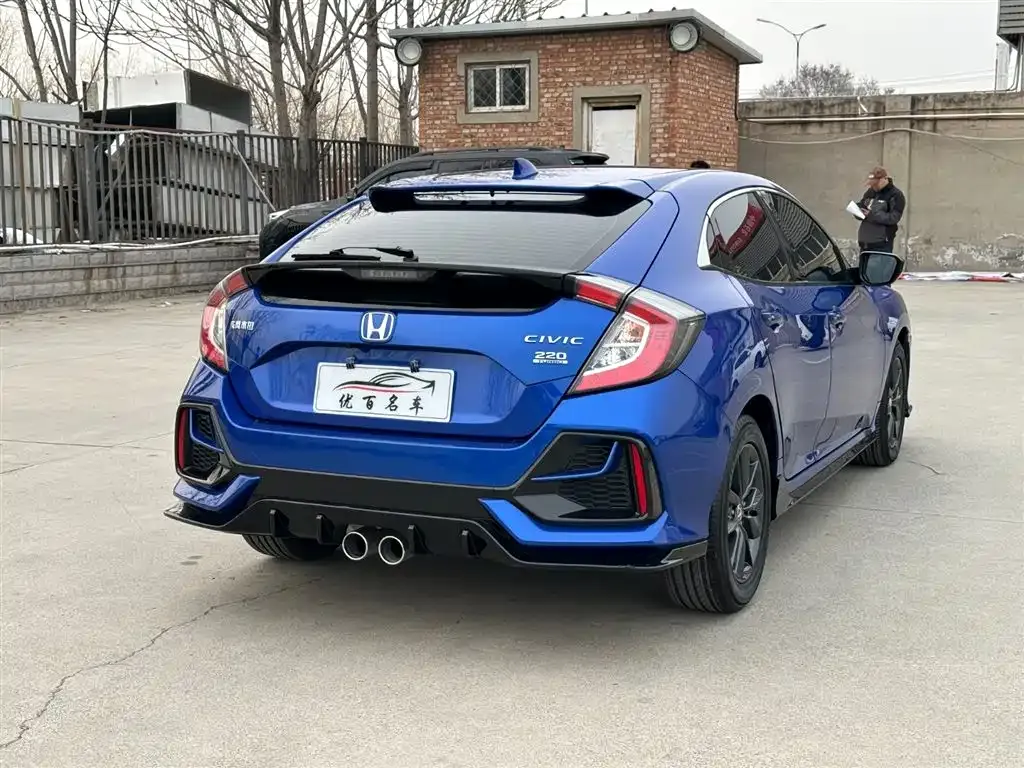Honda Civic — фото 10