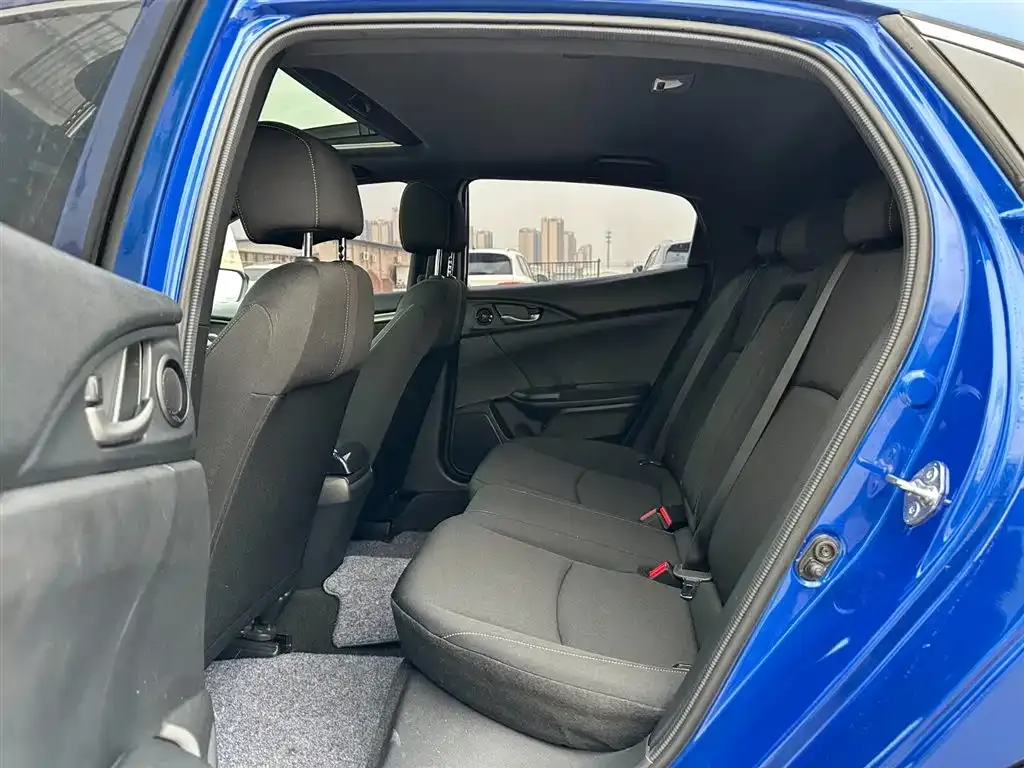 Honda Civic — фото 8