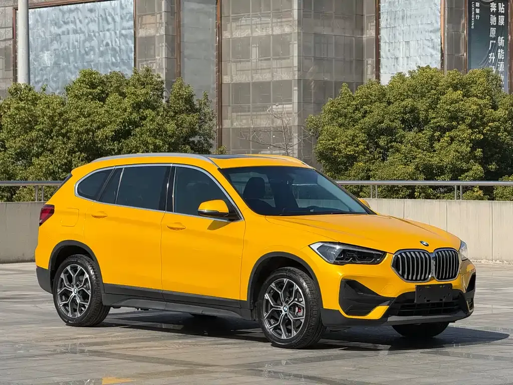 BMW X1 — фото 9