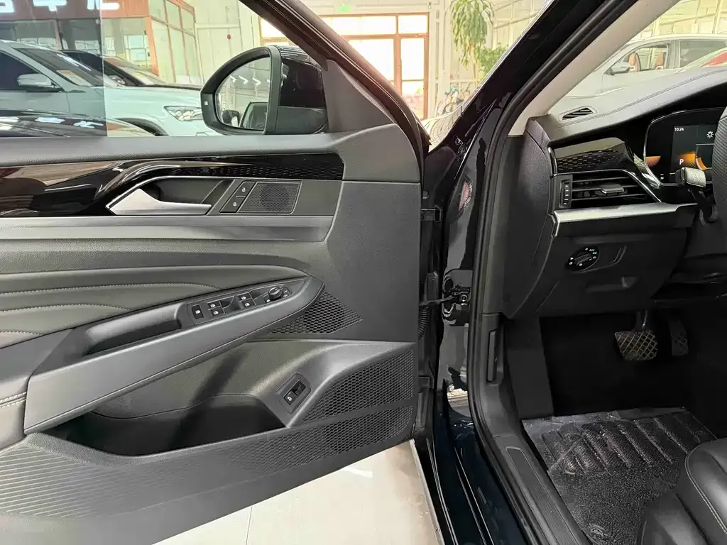 Volkswagen Passat — фото 5