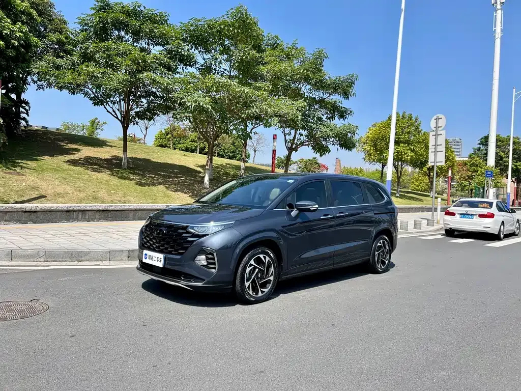 Hyundai Custo — фото 1