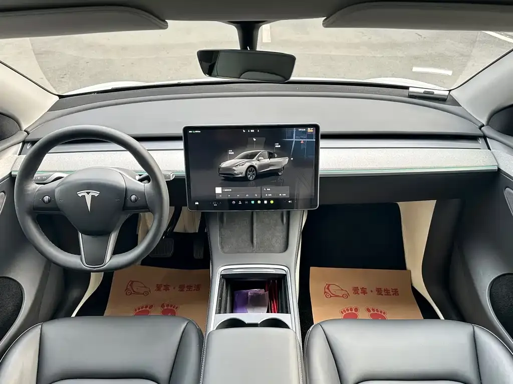 Tesla Model Y — фото 7