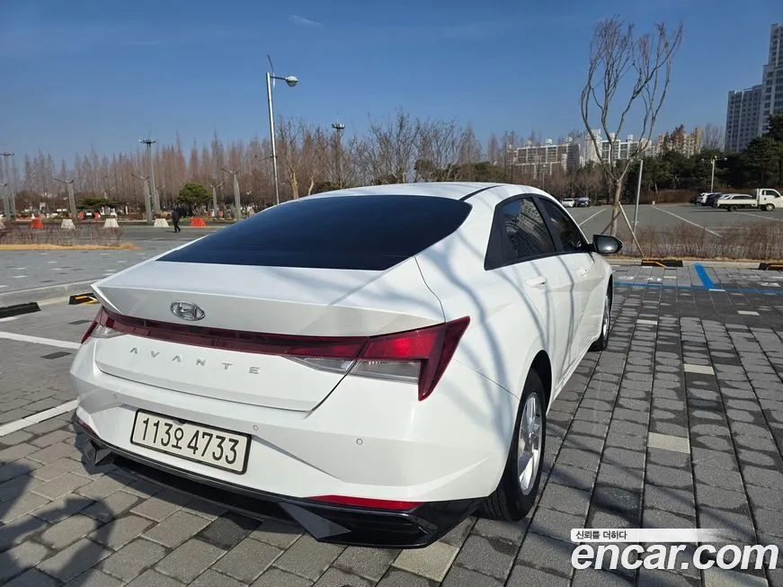 Hyundai AVANTE — фото 3