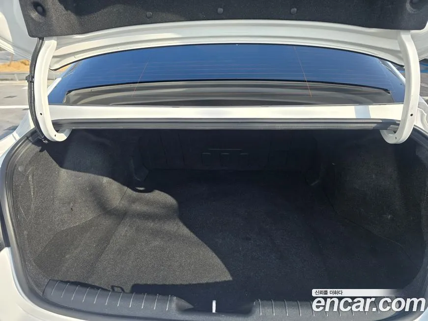Hyundai AVANTE — фото 2