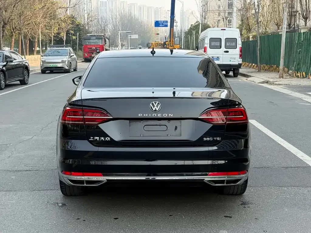 Volkswagen Phideon 2021 из CN, фото 3