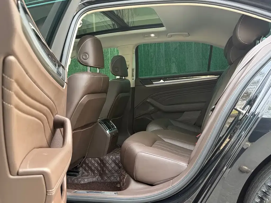 Volkswagen Phideon 2021 из CN, фото 8