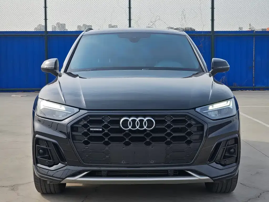 Audi Q5L 2023 из CN, фото 2