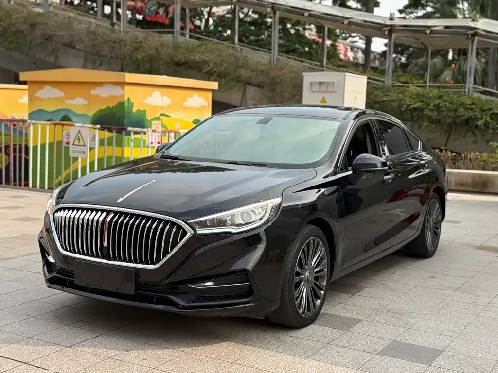 Hongqi H5 — фото 1