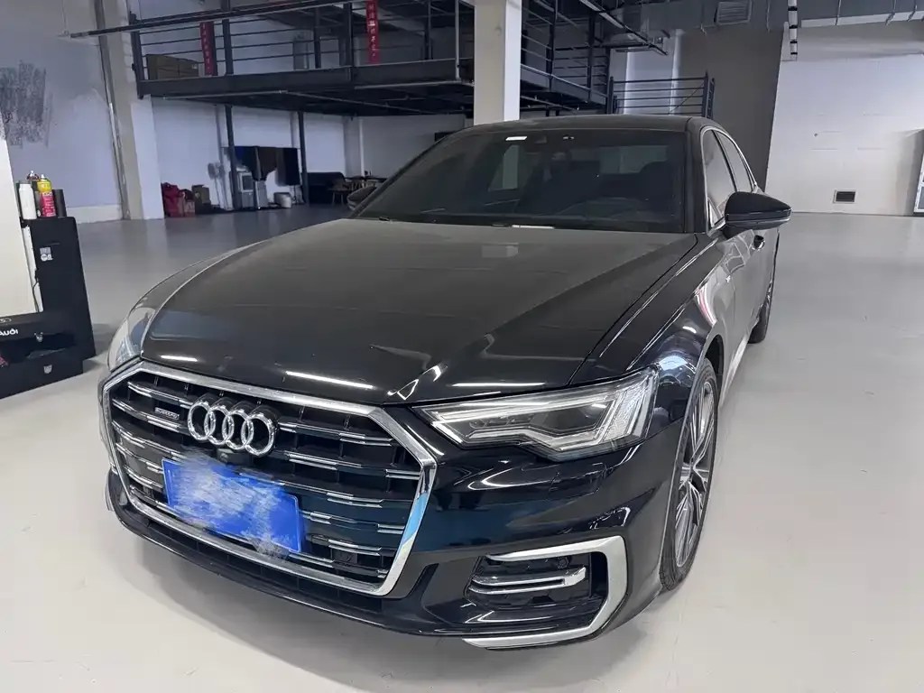 Audi A6L 2023 из CN, фото 1