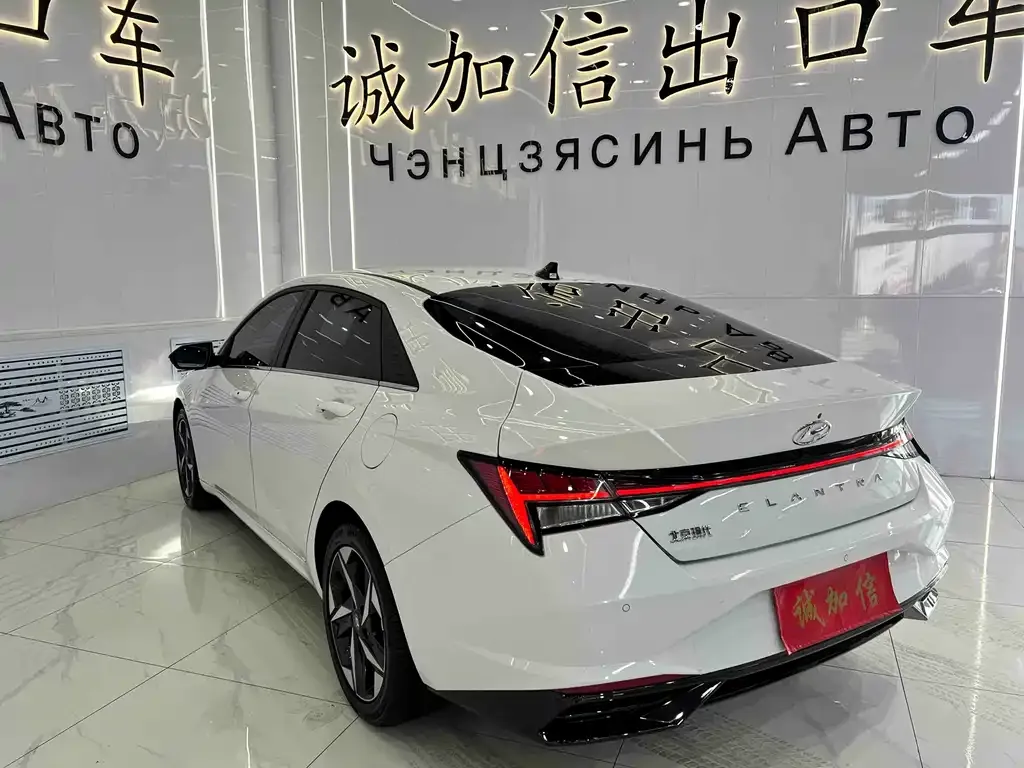 Hyundai Elantra 2022 из CN, фото 2