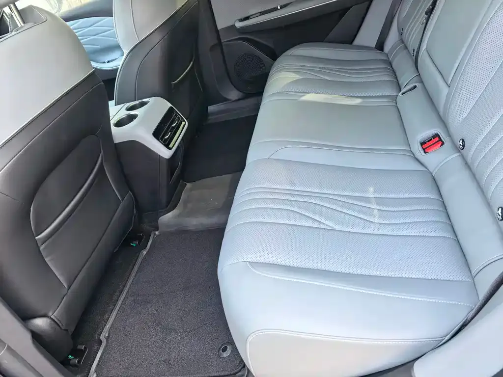 Geely Galaxy E8 2024 из CN, фото 4