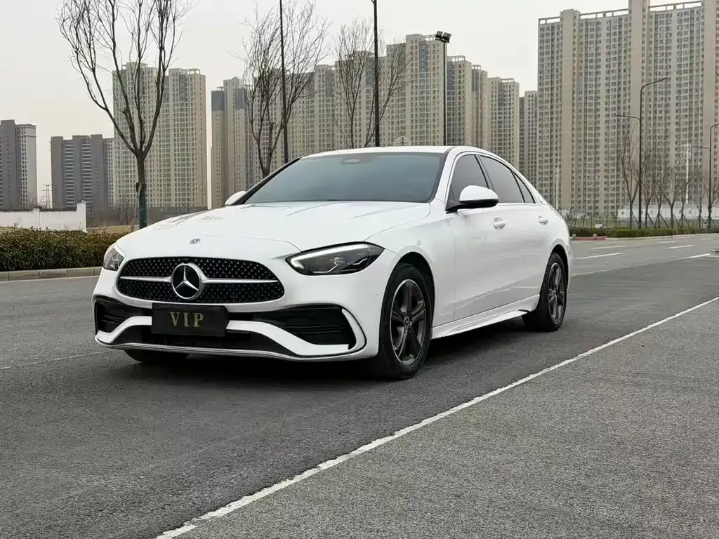 Mercedes-Benz C-Class — фото 1