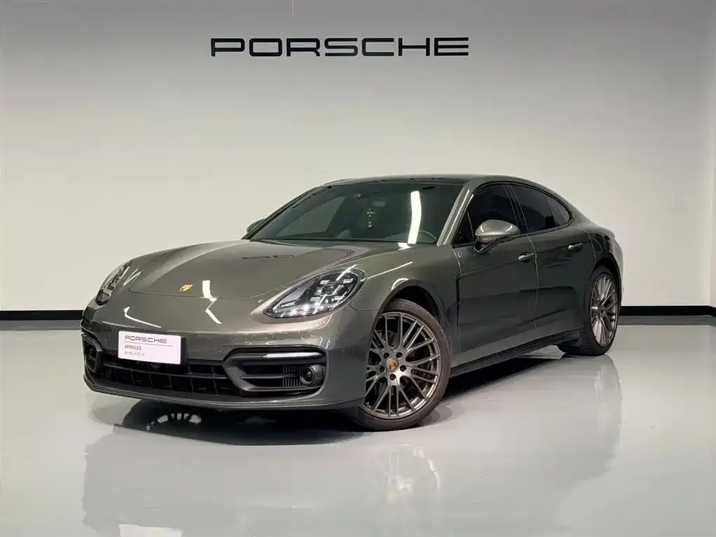 Porsche Panamera — фото 1