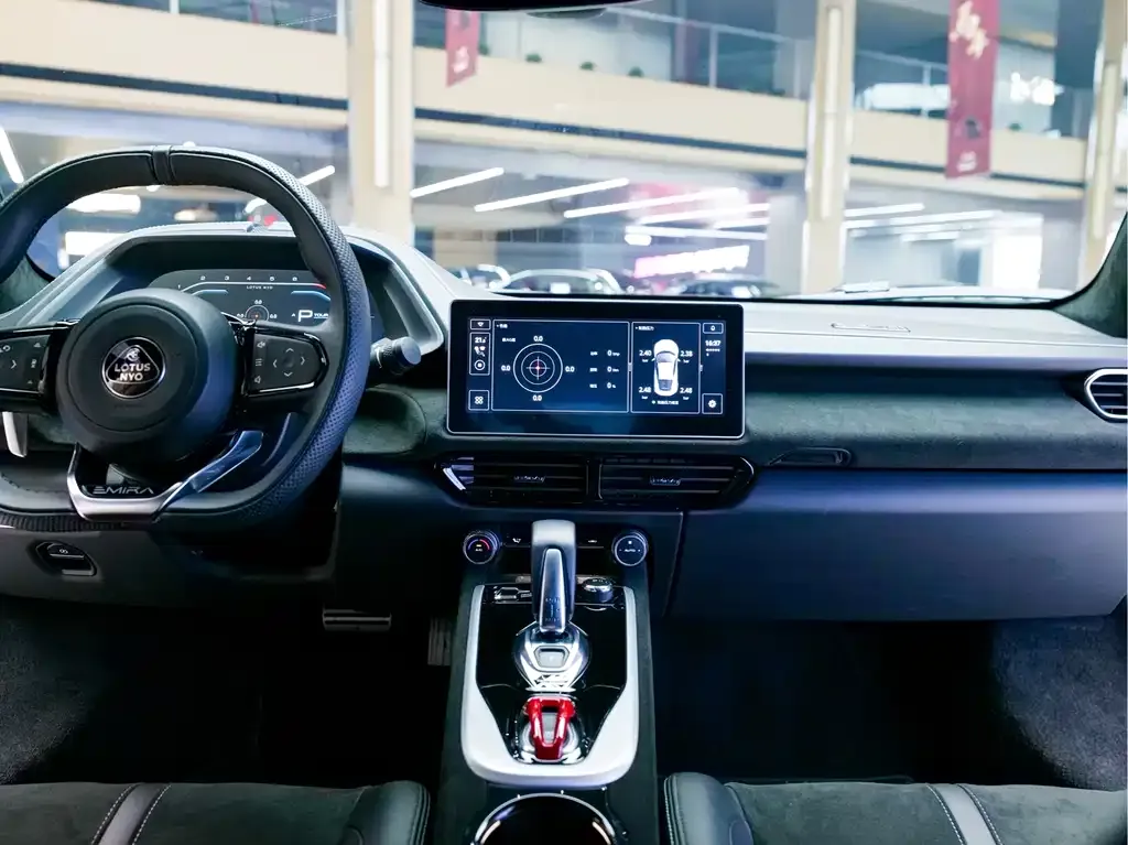 Lotus Emira 2025 из CN, фото 5