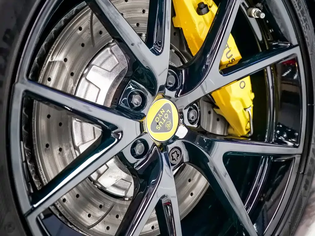 Lotus Emira 2025 из CN, фото 10