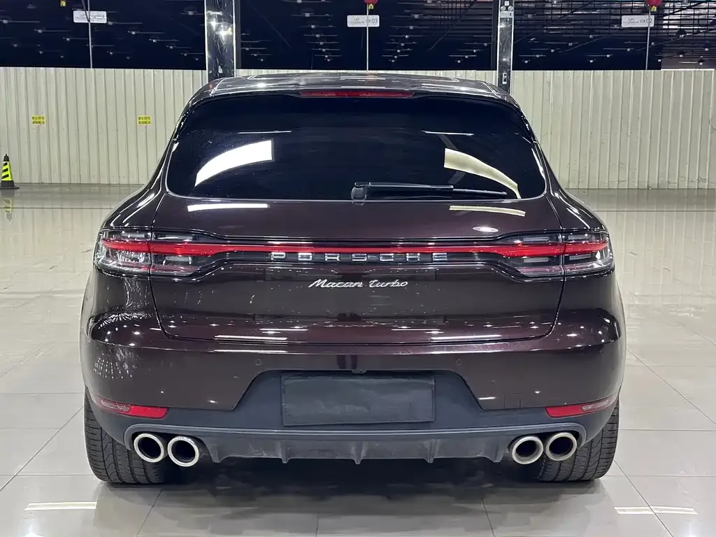 Porsche Macan — фото 10