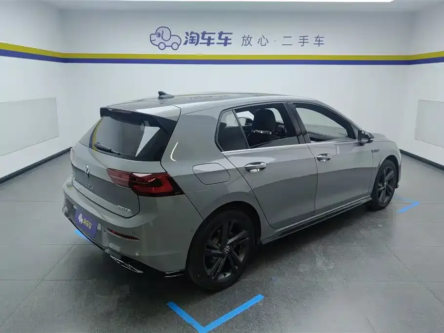 Volkswagen Golf 2022 из CN, фото 8