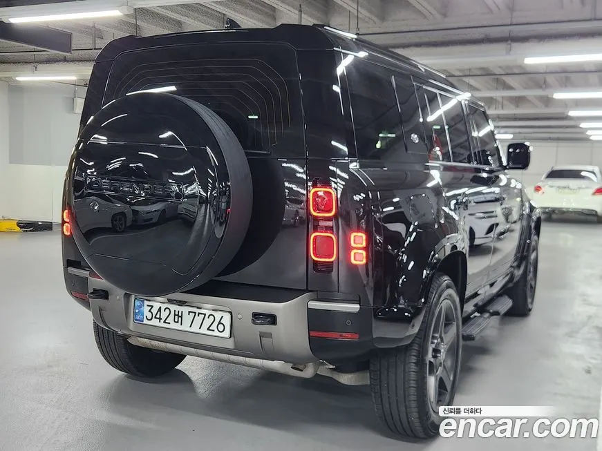 Land Rover Defender — фото 9